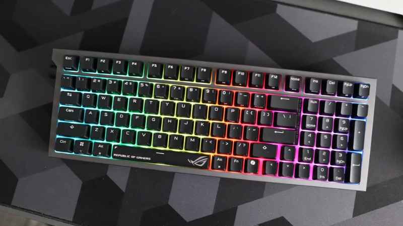 بررسی کیبورد ASUS ROG Strix Morph 96 Wireless — کیبورد ۹۶% بی‌سیم با عملکرد عالی